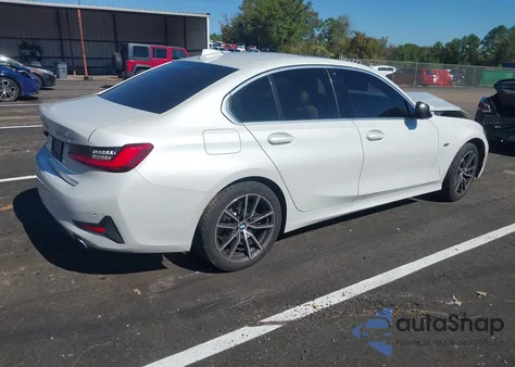 2021 BMW 330I z USA, uszkodzony, nr VIN 3MW5R1J02M8C07952